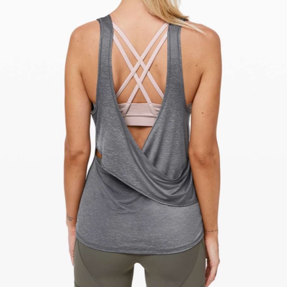 Lululemon Reenergized 2-in-1 Tank
Solar Grey / Muse size 6